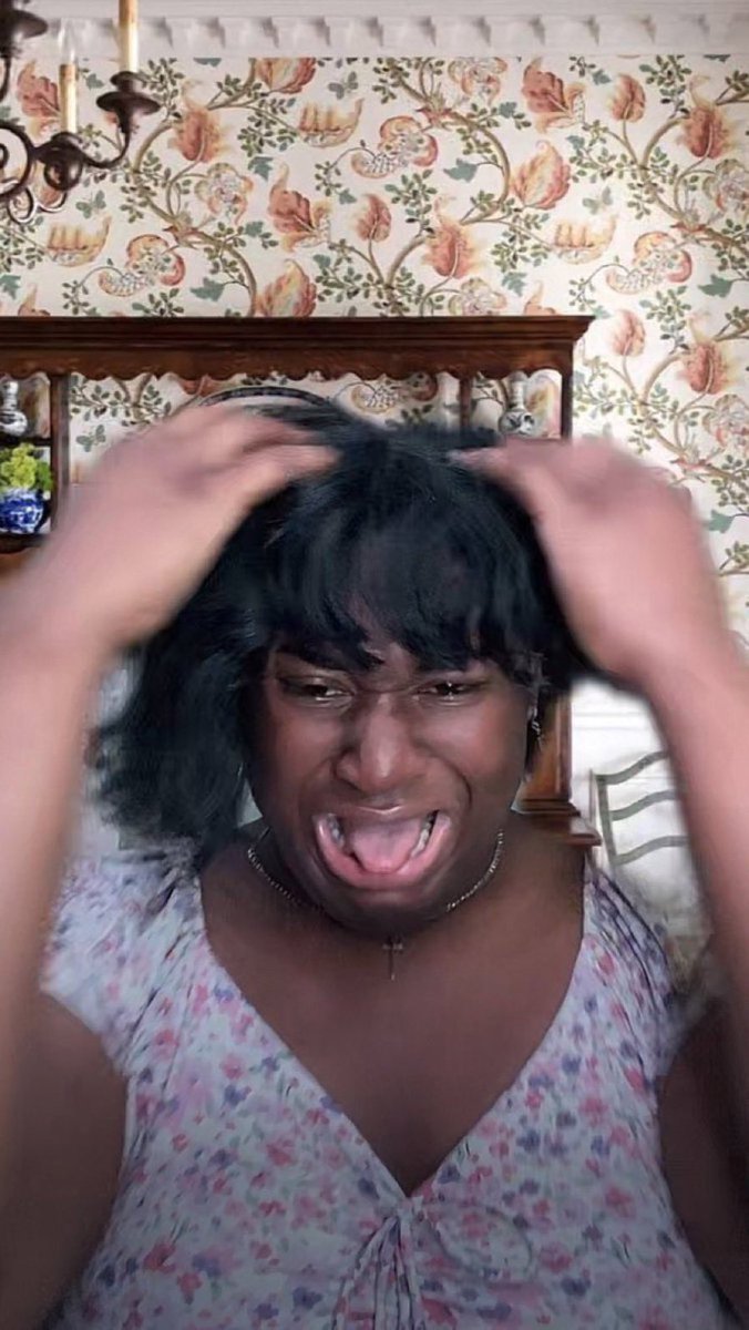 averyguggenheim's tweet photo. Me when Trump appeared on my screen alive:

#trumpdead https://t.co/N3Fr5kOTAV