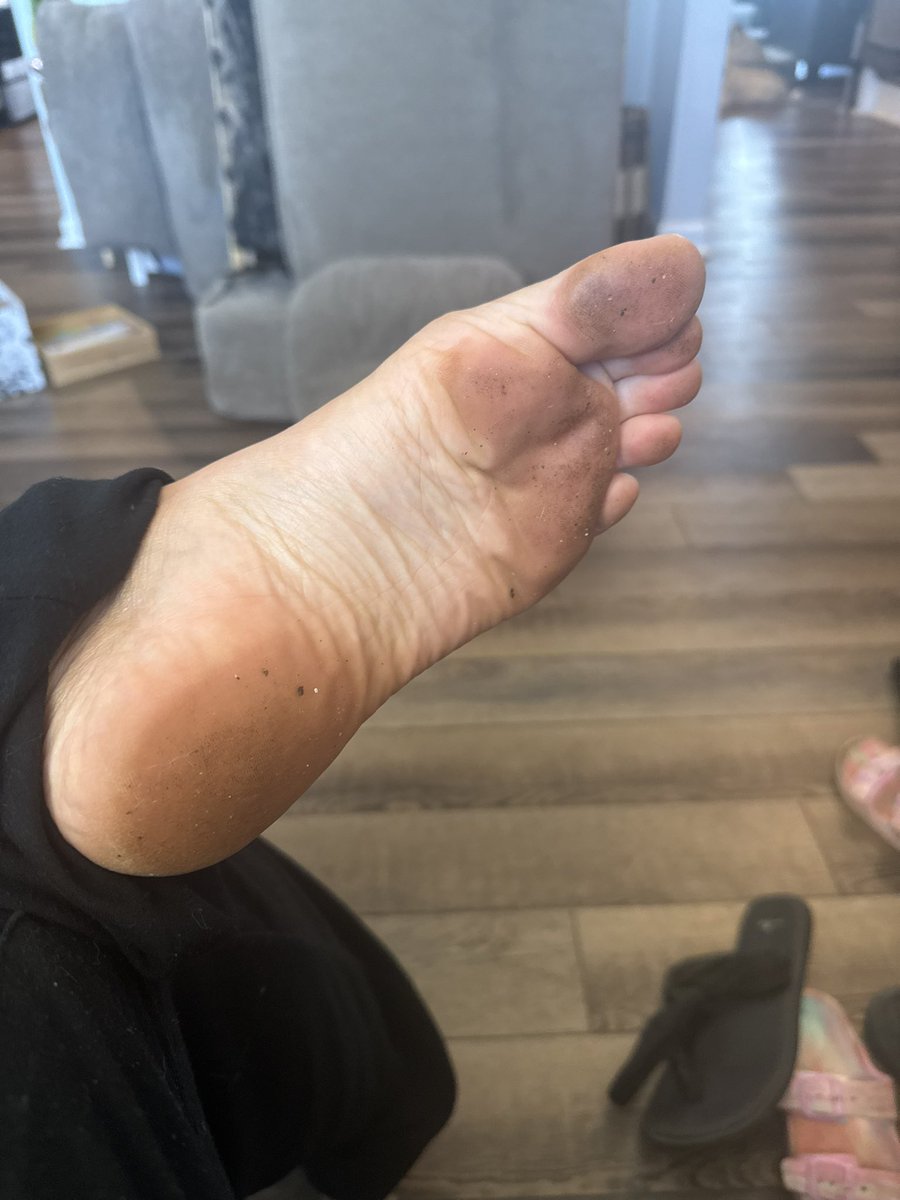 My floors are a bit dirty today. 
Get on your knees and clean these soles 👣