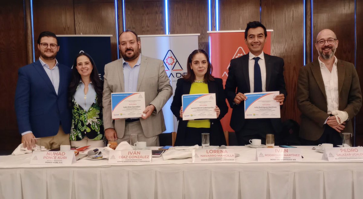 Agradecemos a nuestros expositores y a todos los asistentes por su participación en el evento académico "IDENTIDAD DIGITAL EN MÉXICO: LA CURP CON BIOMÉTRICOS Y SU IMPACTO JURÍDICO”

#NuestraResponsabilidadEsHoy #ANADE2025
anade.org.mx