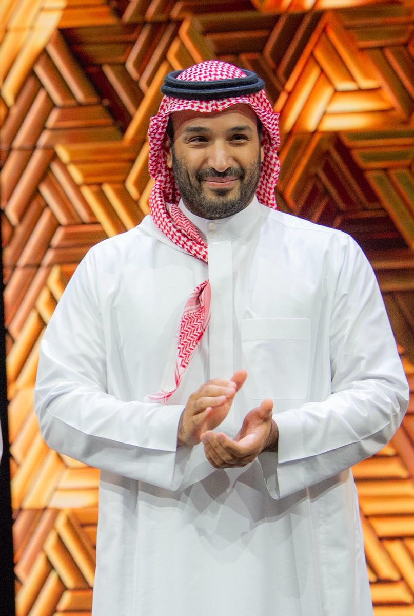 KING_MBS_'s tweet photo. يمضي بنا محمد بعزم وجلاده
للمجد ويسابق بنا بيض الأيام https://t.co/TNDYHxKzwX