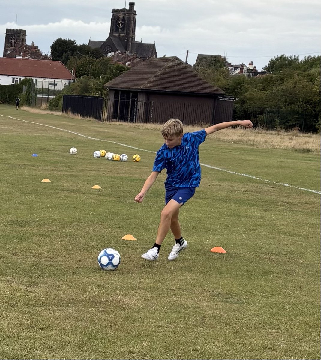 Great session coaching Logan tonight, worked hard and smashed it as usual! #Blossomskills