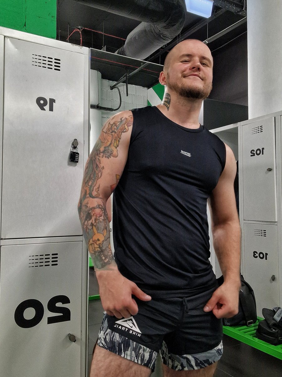 young_daddy tweet media