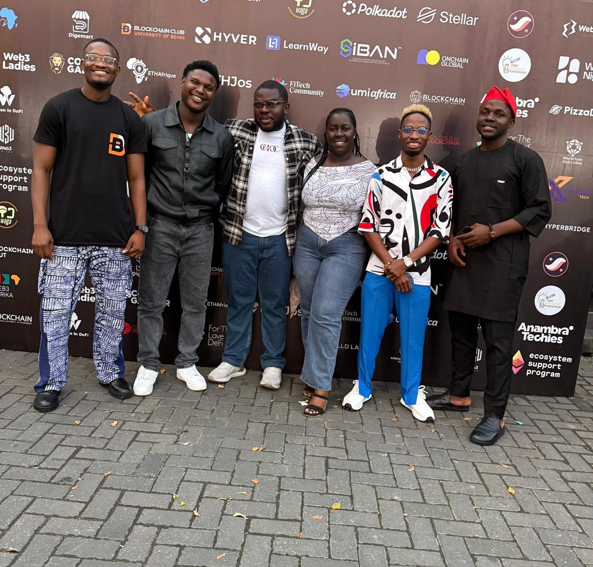 unibencrypto's tweet image. Super excited to have been part of @Web3LagosCon. Knowledge, networking, and a renewed conviction that Africa’s web3 story is just getting started and we are here for it.🤭

Our founder @Gracehills55, @NERO_bx and some of the beautiful faces at the just held #Web3LagosCon 4.0