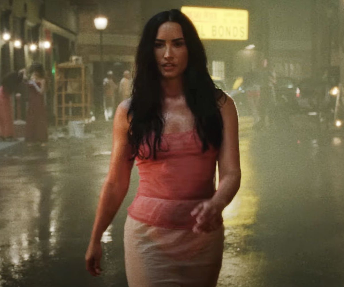 theholydemi's tweet image. she walked                                so she can dance