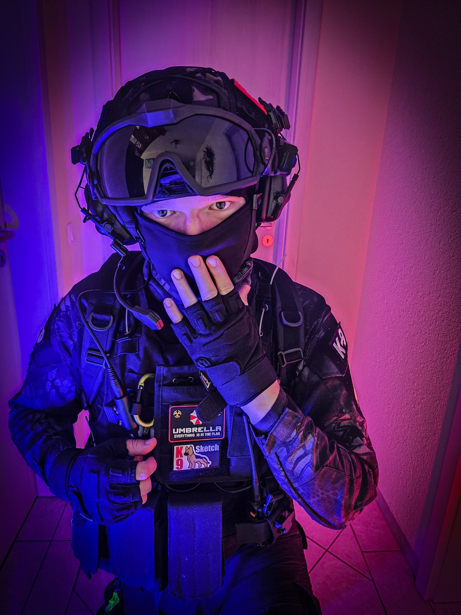 Omg thanks for 11k followers. I would never have thought that.❤️🥰👀

I would like to continue making horny content for you, both solo and with others 😏

Want to make videos with me? Please let me know in the comments 👀🍆💦