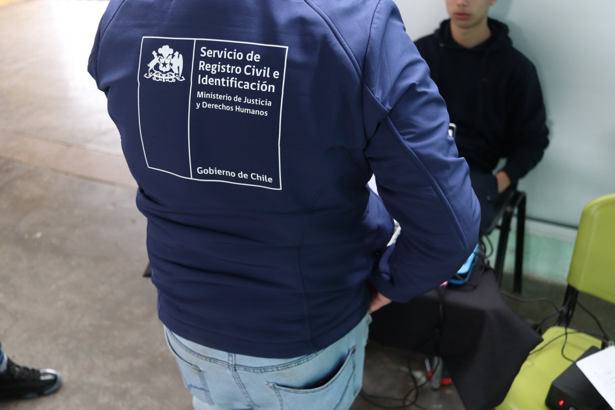 📌Hoy realizamos operativo de registro civil al interior de CIP-CRC Limache, logrando tramitar más de 20 cedulas de identidad y ayudar a los jóvenes a la obtención de su clave única. <a href="/Regcivil_Valpo/">Registro Civil - Región de Valparaíso</a>