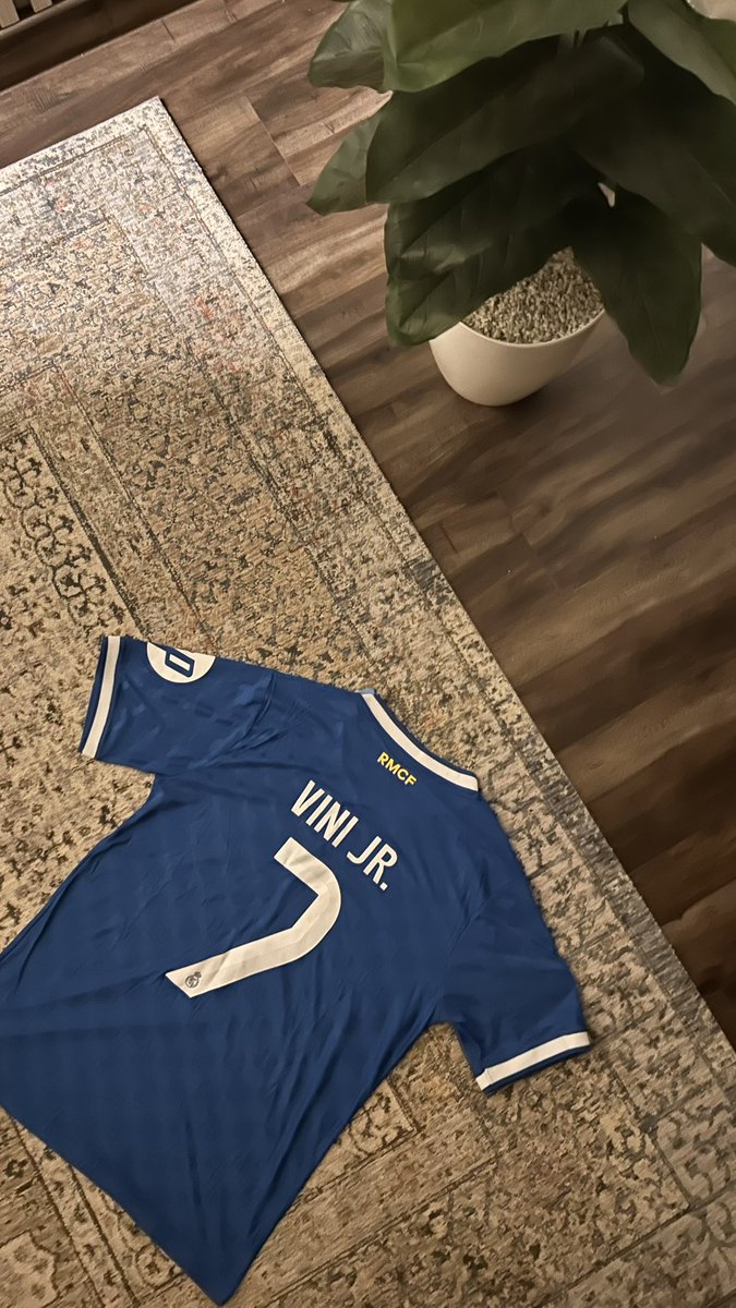 نخَب tweet media