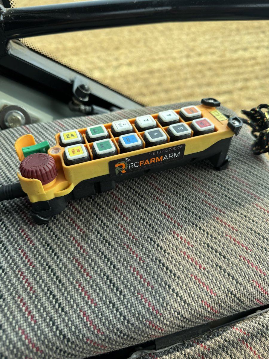 stinkynutss's tweet image. #Handy #RcFarmArm Grain cart guy today this is handy !