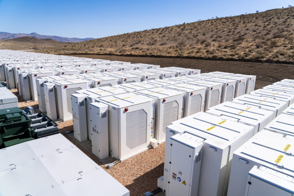 pvmagazine's tweet image. China adds 1,556 new energy storage projects in July with 140 GWh capacity: China added 1,556 new energy storage projects in July, totaling nearly 140 GWh of capacity, with 1,468 application projects and 88… dlvr.it/TMqxbf #Photovoltaics #EnergyStorage #RenewableEnergy