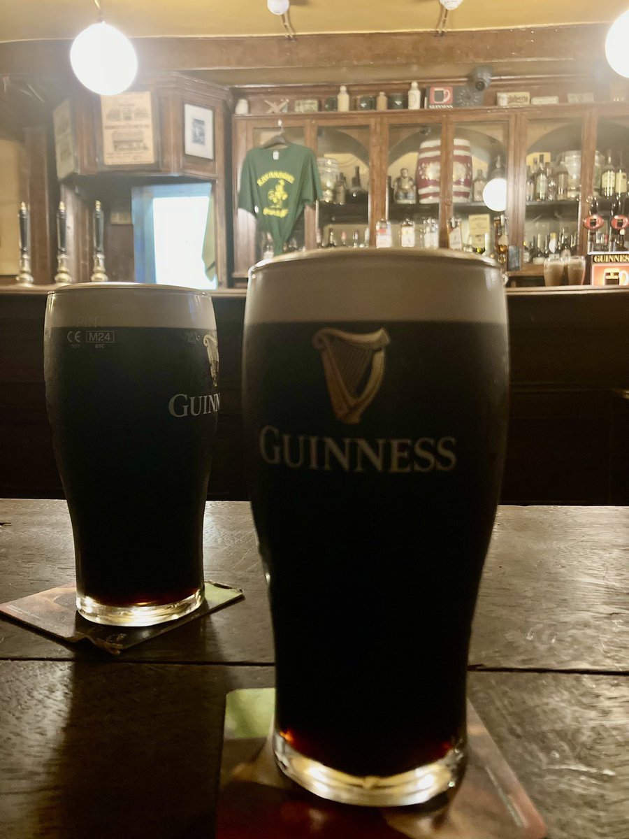 On the #Guinness 🤍🖤🖤🖤 not in the hoose 😮
Thanks to a lot of good folk over the past few weeks 💚