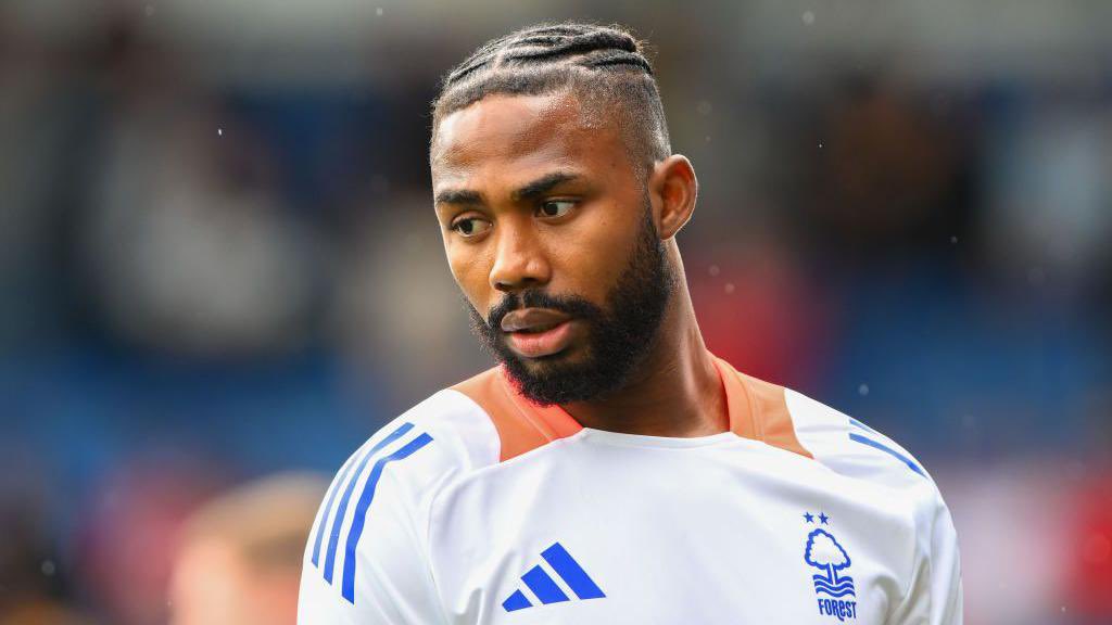 aboutceltic's tweet image. 🇳🇬 / 𝙀𝙢𝙢𝙖𝙣𝙪𝙚𝙡 𝘿𝙚𝙣𝙣𝙞𝙨 - 𝘾𝙚𝙡𝙩𝙞𝙘

Celtic are interested in former Nottingham Forrest striker Emmanuel Dennis who is currently a free agent.

[@mcgowan_stephen]
