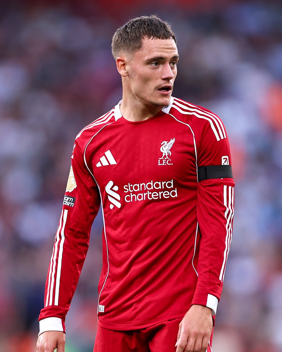 footballontnt's tweet image. The Premier League's total spend this summer was over £700m more than the Serie A, LaLiga, Bundesliga and Ligue 1 COMBINED 😳💰

Premier League: £3.19bn
Other 4 top leagues combined: £2.47bn