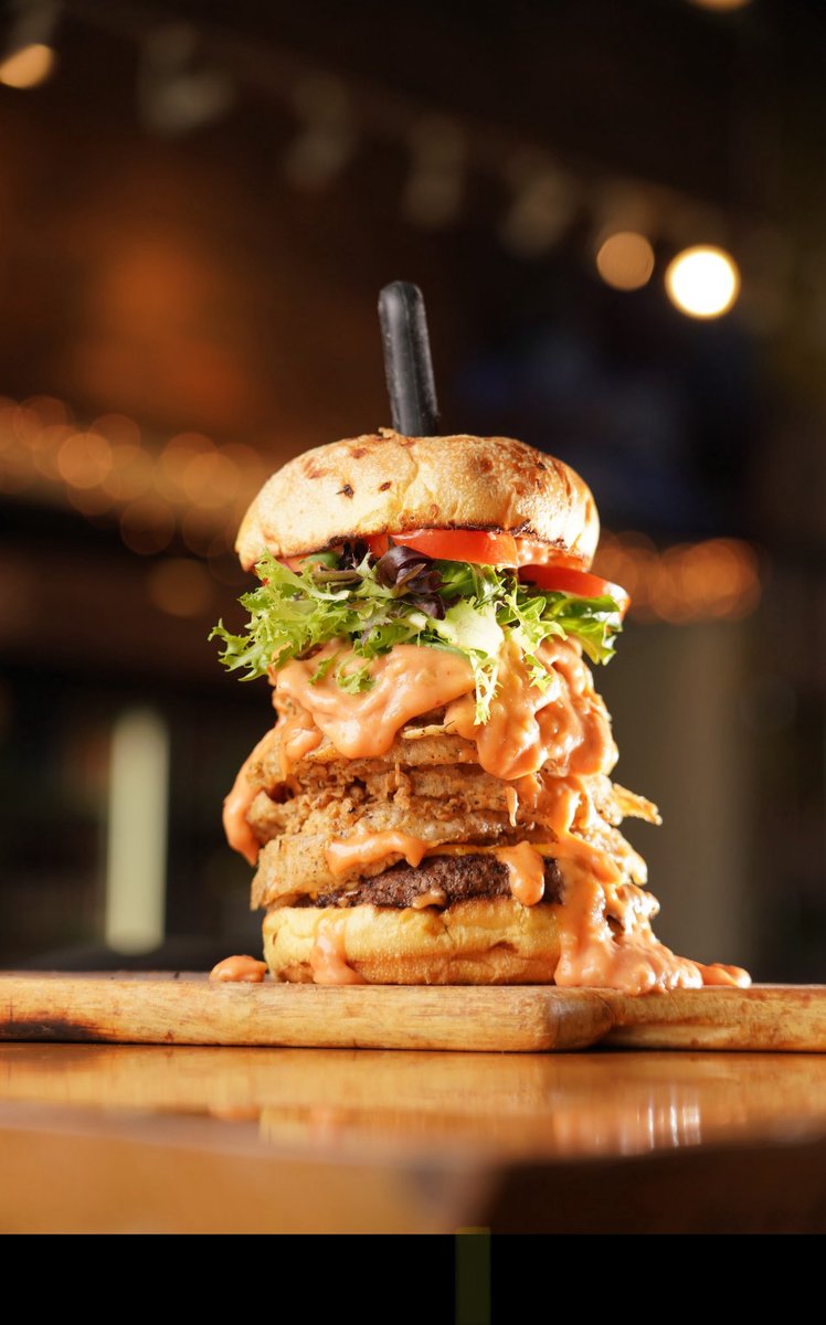 tuckerdukesdfb's tweet image. 📣🚨 TUCKER TUESDAY IS HERE 🚨📣

The Tucker Duke Burger 🏆 (aka the 🐐 of burgers) is HALF OFF with a drink purchase. 🤯🍔🥤

Pull up with your squad, stack those burgers, and make Tuesday the best day of the week. 🔥
Tag your crew 👉 “Burgers on me?”
#TuckerTuesday #BestBurger