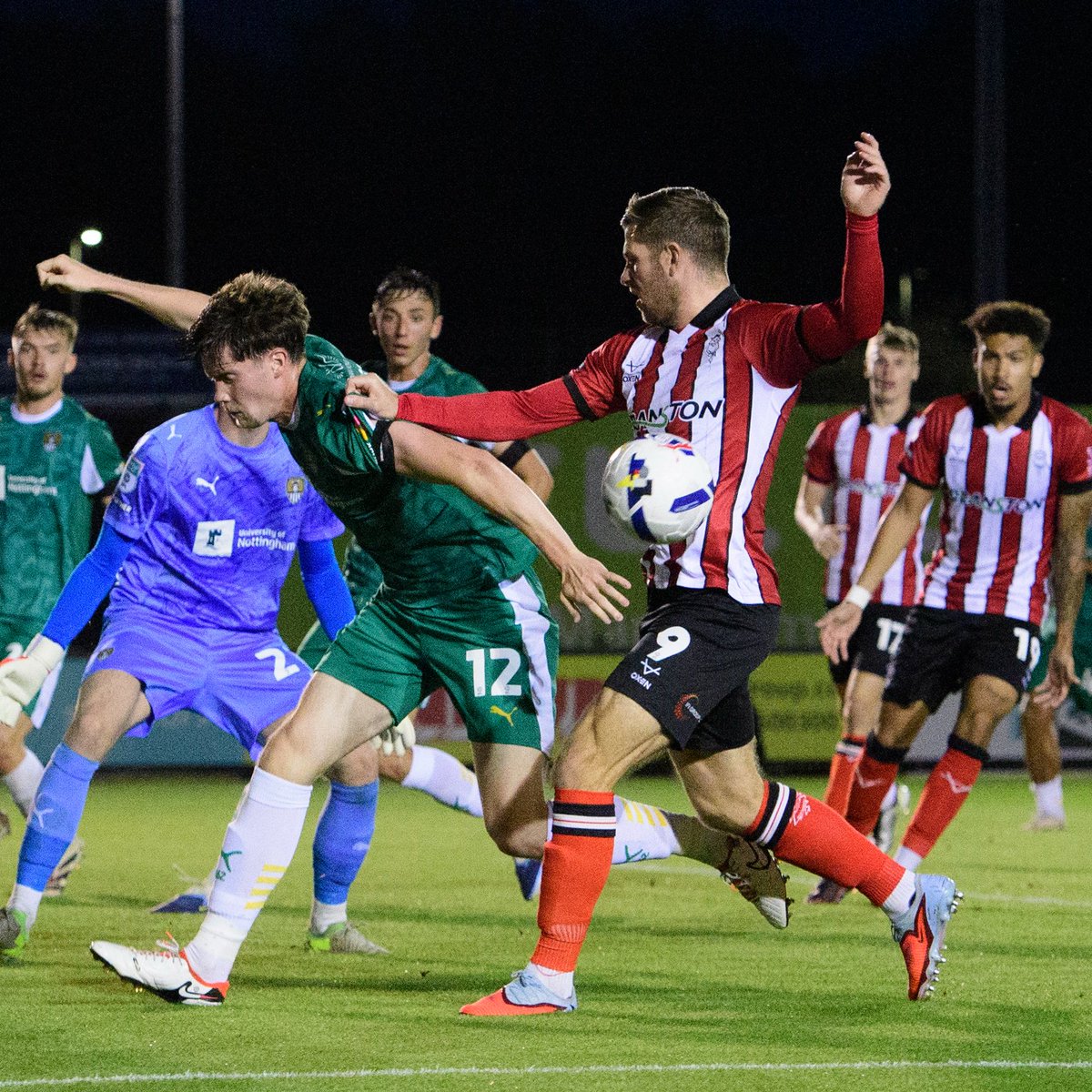 LincolnCity_FC's tweet photo. 4οΈβ£ added.
βοΈ 90+1' | π΄ 3-0 π’ | #LINNOT https://t.co/K7O8Xyfu9B