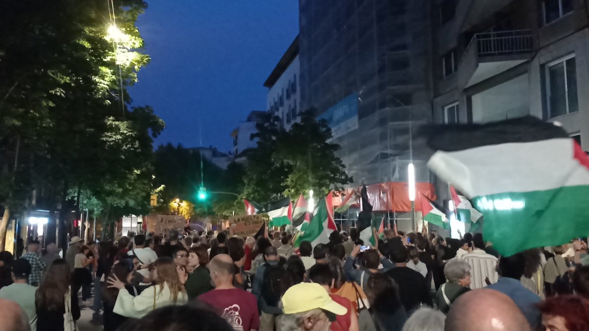 CUPGirona's tweet photo. Girona amb Palestina.
#StopGenocidi
#PalestinaLliure https://t.co/MUOCF1iSPS