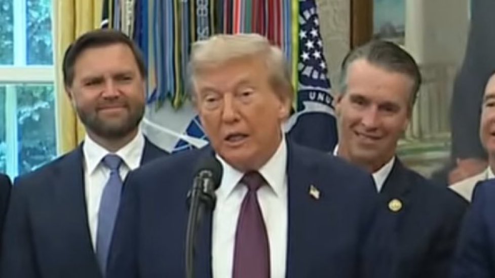 _Abhi_Ke_Abhi's tweet image. It is with deep regret we announce that Donald Trump remains alive. Thoughts and prayers with the world.

#Trump #trumpdead