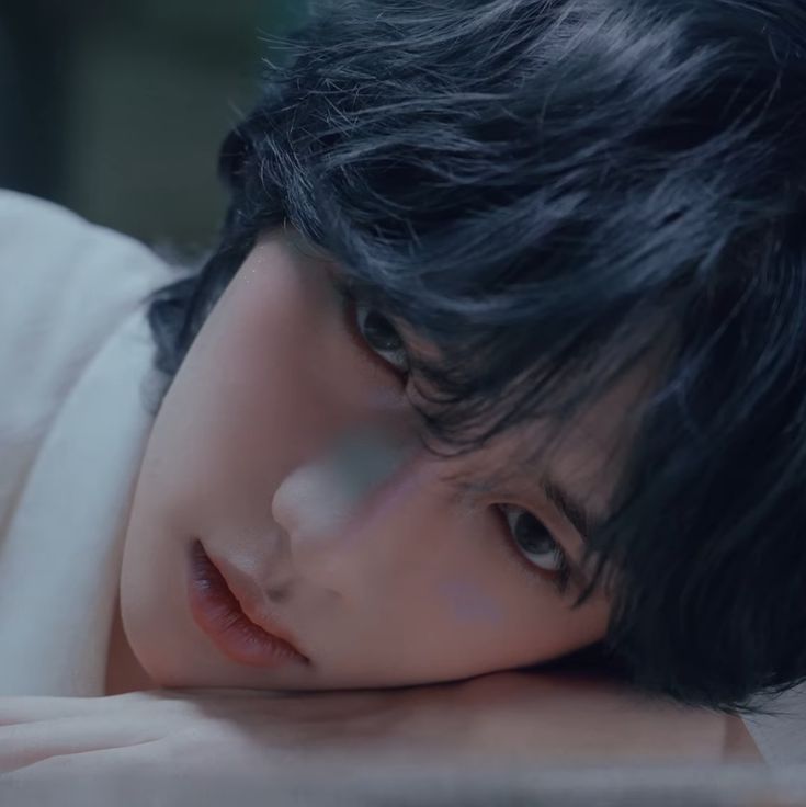 ᕙ⁠ ⁠(⁠°⁠ ⁠~͜⁠ʖ⁠~⁠ ⁠°⁠)⁠ ⁠ᕗ