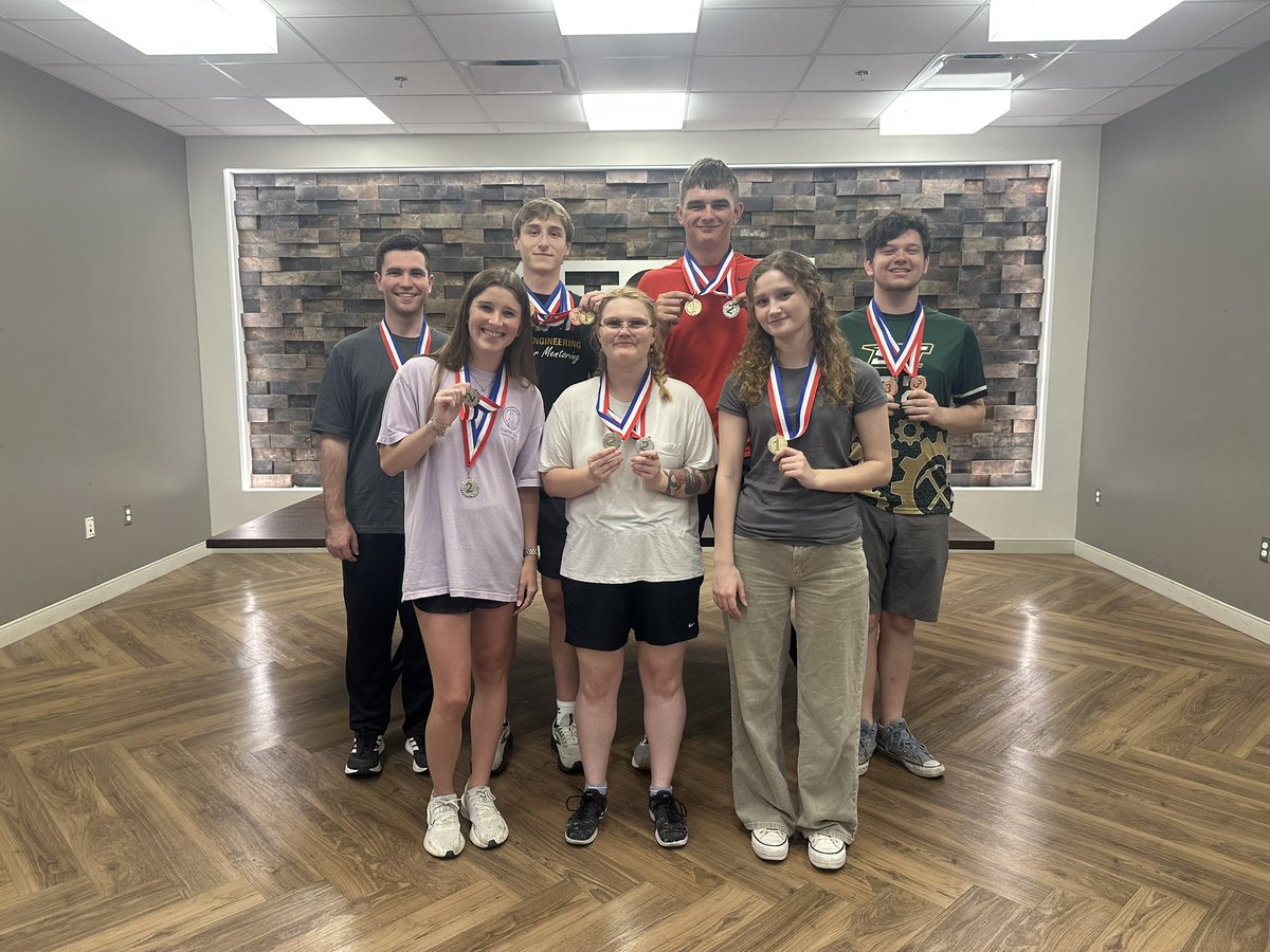 TothAssoc's tweet image. This year, we hosted our first-ever TOTH Olympics! It was a fun day of friendly competition.

Employees competed in events, such as puzzle solving and a 4x100 meter relay race. The day showcased what we value most: collaboration, creativity, and community.

#StrongerCommunities