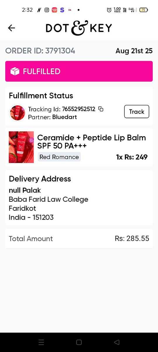 PihuSingla1521's tweet photo. ⚠️ Scam Alert ⚠️
But it was showing the price of 2 products only like wtf you guys are literally scamming people and then blaming them only. This disappointed me so much as I really liked the products of dot and key #scam #swiggyindia #dotandkey #beaware #heartbreaking #fraud https://t.co/WxAylbbndP