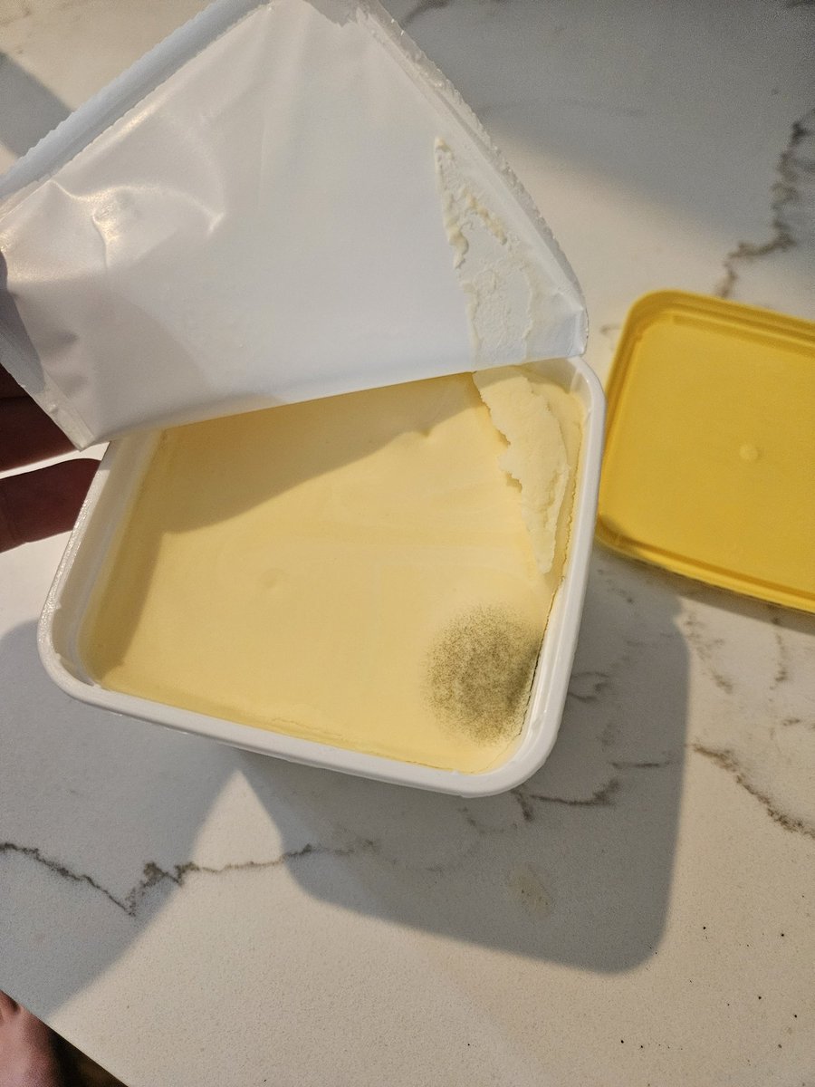 Melissa Hart tweet media