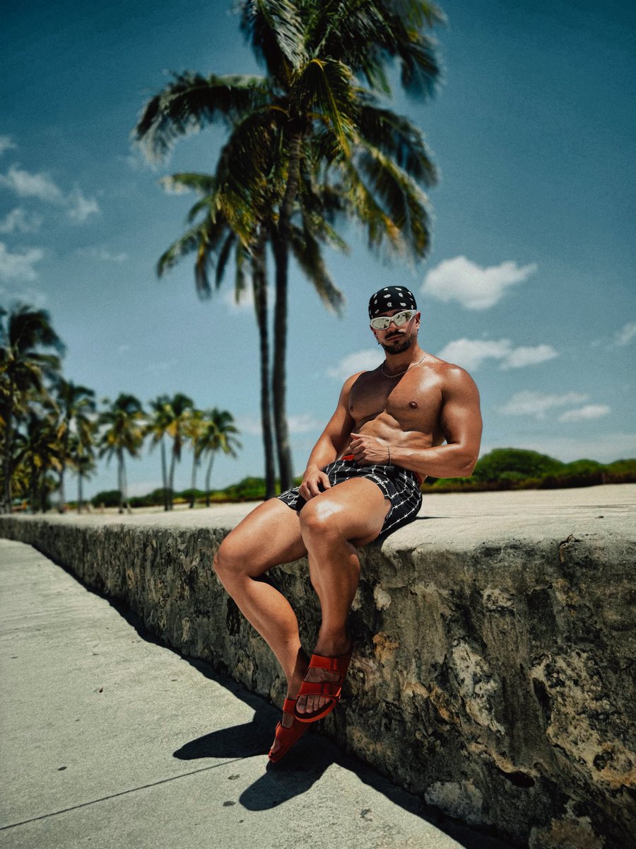 Draco Deimos tweet media