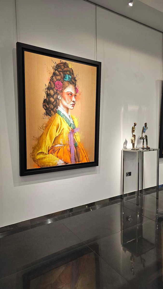 joanna dudzinska (@dudzinskauk) on Twitter photo <a href="/ContactusEaling/">Carlene Bender</a> <a href="/EalingHour/">Ealing Hour</a> I'm trying to catch up and thought I'd share a picture from a Bond Street gallery, so not #ealing . Guess why. How it relates to our borough? #ealinghour <a href="/ContactusEaling/">Carlene Bender</a> <a href="/EalingHour/">Ealing Hour</a> I'm trying to catch up and thought I'd share a picture from a Bond Street gallery, so not #ealing . Guess why. How it relates to our borough? #ealinghour