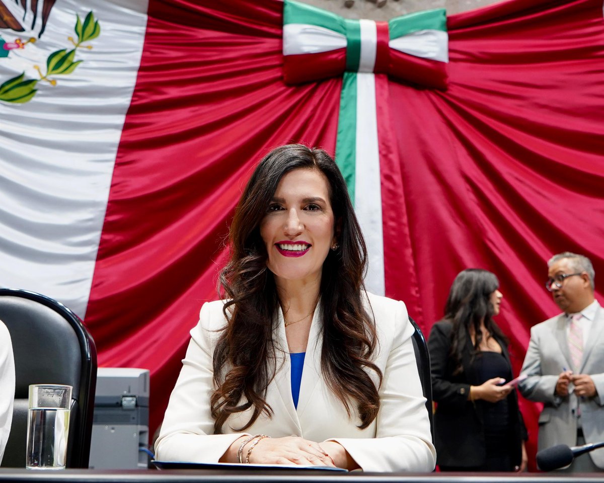 Dra. Kenia López Rabadán (@kenialopezr) on Twitter photo Hoy asumo con profunda convicción la responsabilidad de presidir la Mesa Directiva de la Cámara de Diputados <a href="/Mx_Diputados/">H. Cámara de Diputados</a>. Lo hago con la certeza de que este Congreso es la casa de la pluralidad y la representación democrática de las y los mexicanos.
Conduciré los trabajos Hoy asumo con profunda convicción la responsabilidad de presidir la Mesa Directiva de la Cámara de Diputados <a href="/Mx_Diputados/">H. Cámara de Diputados</a>. Lo hago con la certeza de que este Congreso es la casa de la pluralidad y la representación democrática de las y los mexicanos.
Conduciré los trabajos