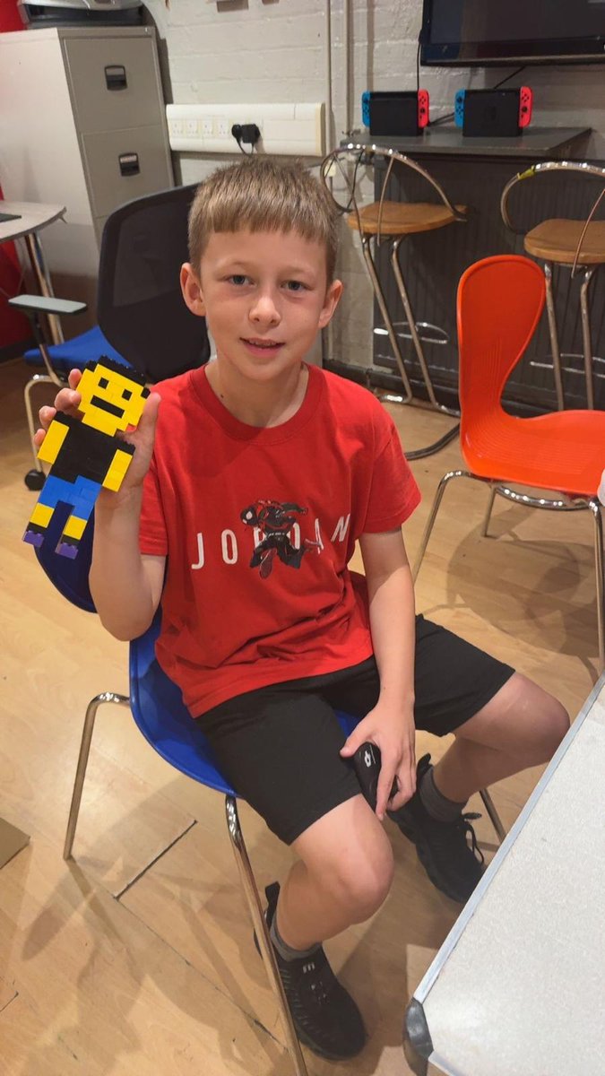 TerminalOneYC's tweet image. Lego and Loom Bands at Terminal One Junior Youth Club. 🥰😊