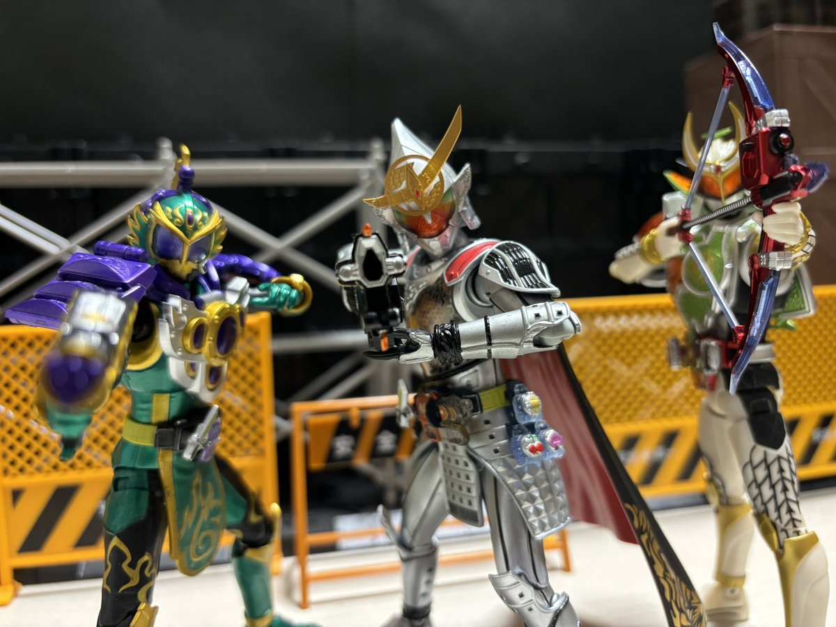 みんな、おはよ〜♪( ´▽｀)
今日もお仕事いってきます(￣^￣)ゞ

少しでもかっこいいと思ったらＲＴもよろしくお願いします！

#仮面ライダー鎧武
#アーツ #オモ写
#少しでもいいと思ったらＲＴ