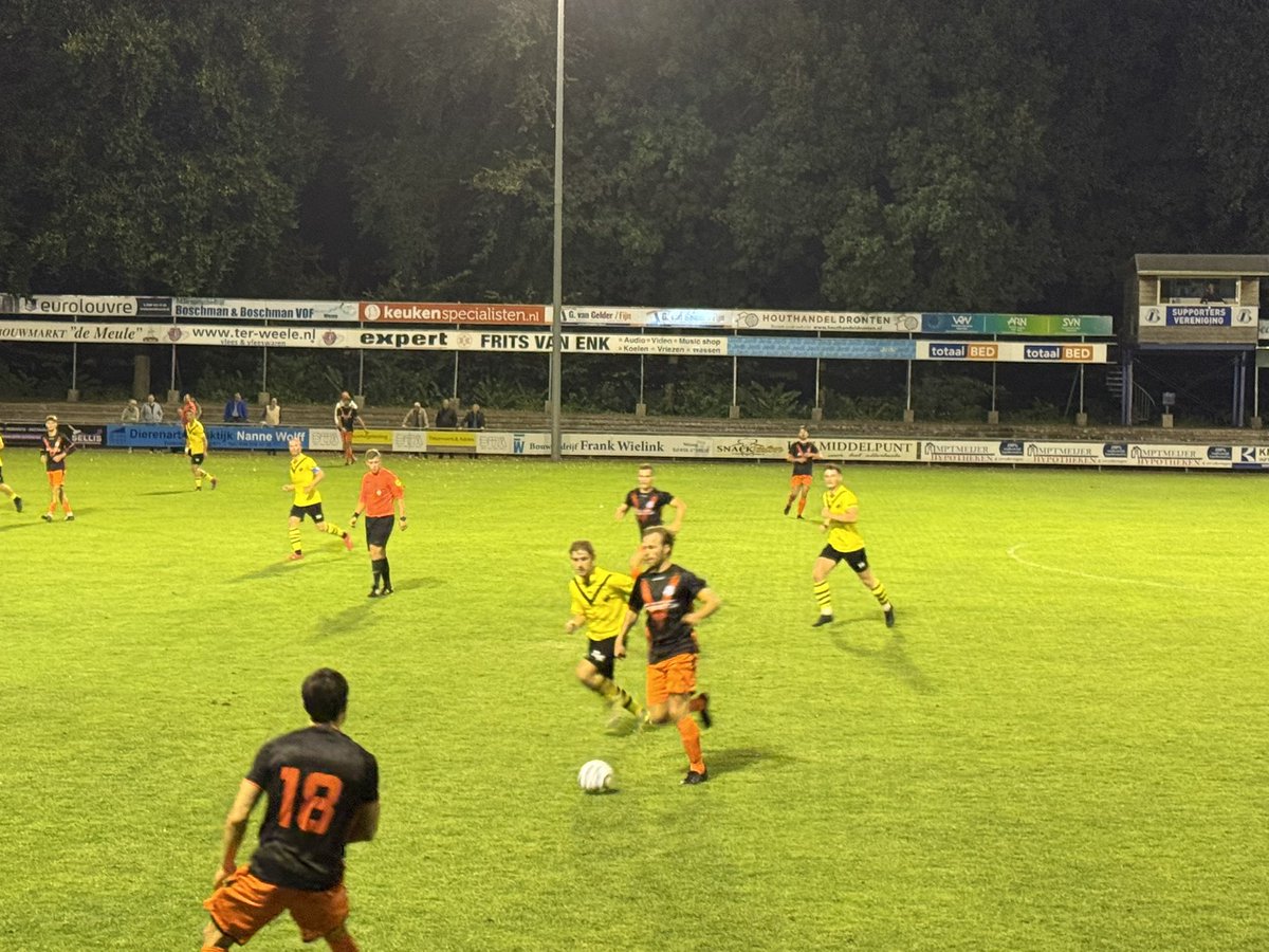 DOSK wint met 0-1 de wedstrijd op sportpark de Muldersingel tegen WHC. #whcdos