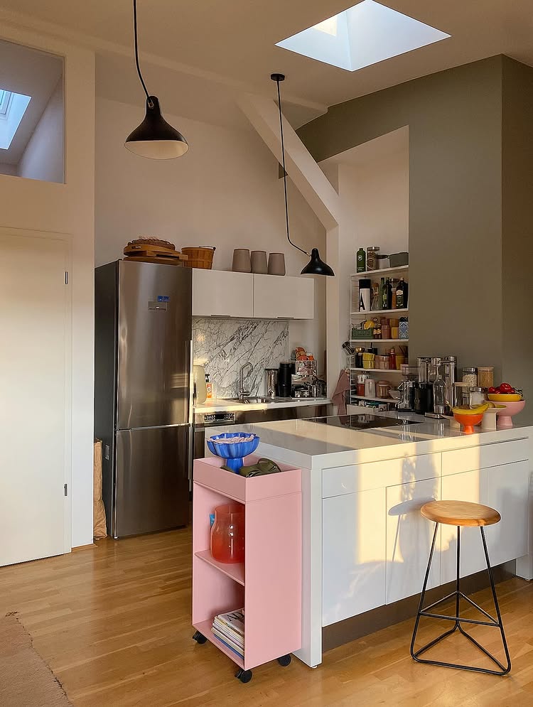 interiorsuckerr's tweet image. 1 or 2 or 3 or 4?