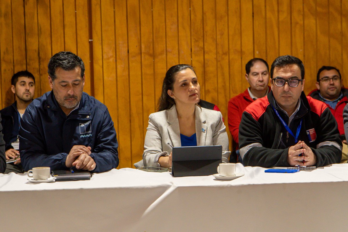 El director regional de #CONAF, Esteban Krause, participó en reunión de coordinación regional para planificar acciones ante la amenaza de #incendiosforestales.

Se abordaron estrategias interinstitucionales para enfrentar de forma efectiva la temporada 2025-2026.