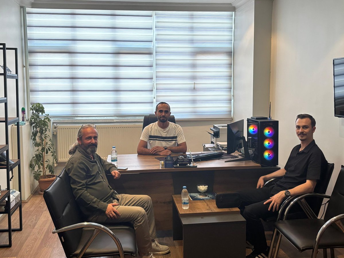 Üye ziyaretleri kapsamında Teşkilatlanma Başkanımız Serhat Çetin’i firması Çetin Mühendislik’te ziyaret ettik. Ziyarete MÜSİAD Karaman Teşkilatlanma Başkanımız İbrahim Politoğlu ve Başkanımız Kürşad Bugra Yazıcı katılım sağladı. #gencmusiad #mühendis