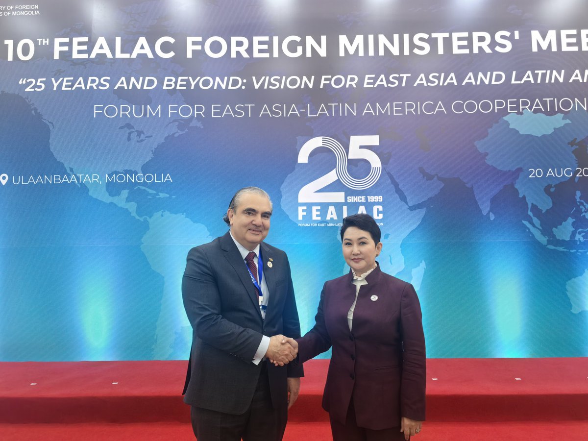 En el Foro de Cooperación de los países de Asia del Este y América Latina, FOCALAE, abogamos por el Multilateralismo efectivo y el Mundo Multipolar. Apoyamos la Declaración de Ulaanbaatar, Mongolia! 🇧🇴🇲🇳
#EstadoPlurinacionalDeBolivia 
<a href="/MRE_Bolivia/">Cancillería de Bolivia 🇧🇴</a>