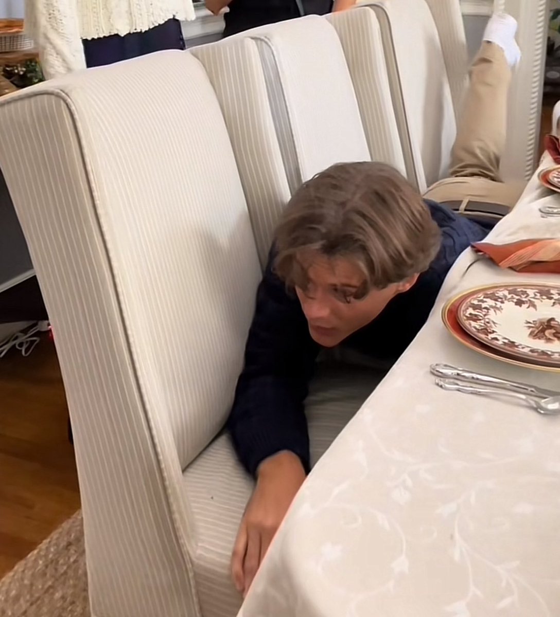 raisyscalloway's tweet image. now why he always