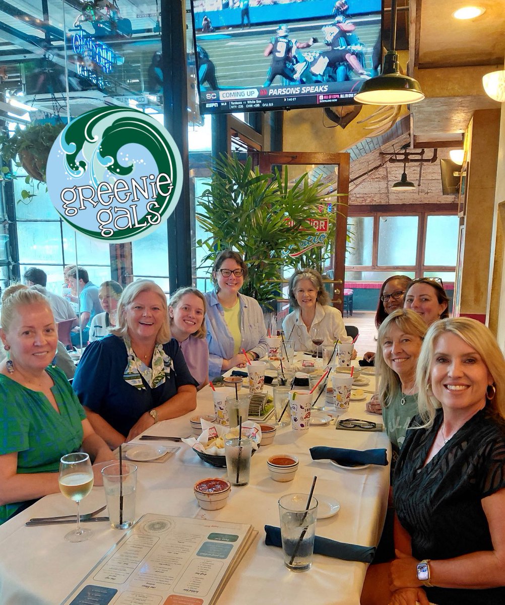 greeniegals's tweet photo. The happiest of hours are the ones the night before a big game with friends who love the Wave 💚🩵 Cheers to a great season! ROLL WAVE https://t.co/qCd6DiCctA