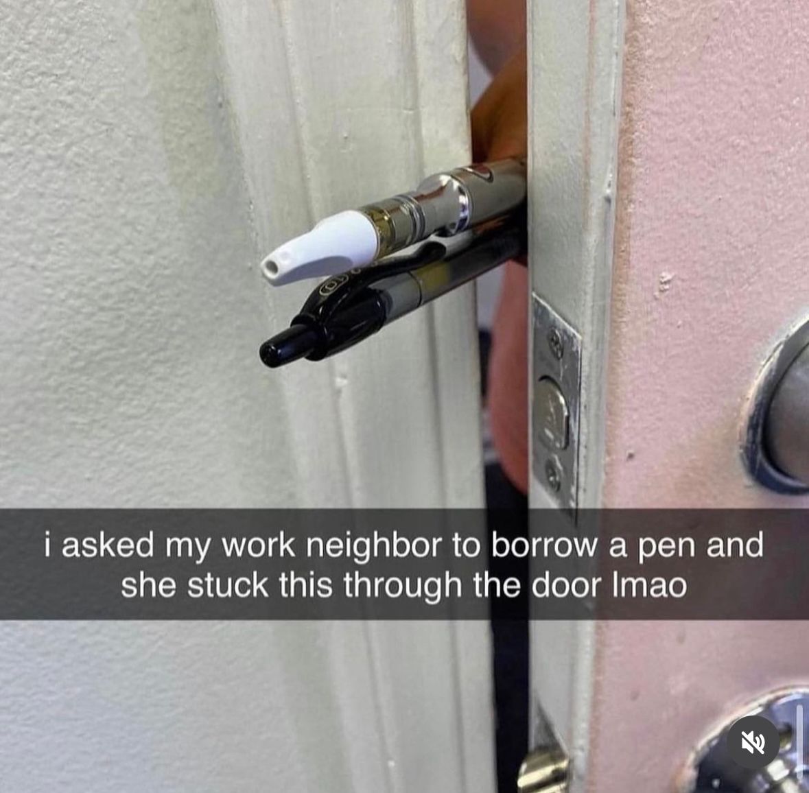 WeedPorns's tweet photo. W neighbor https://t.co/kZdDfbT3Bv