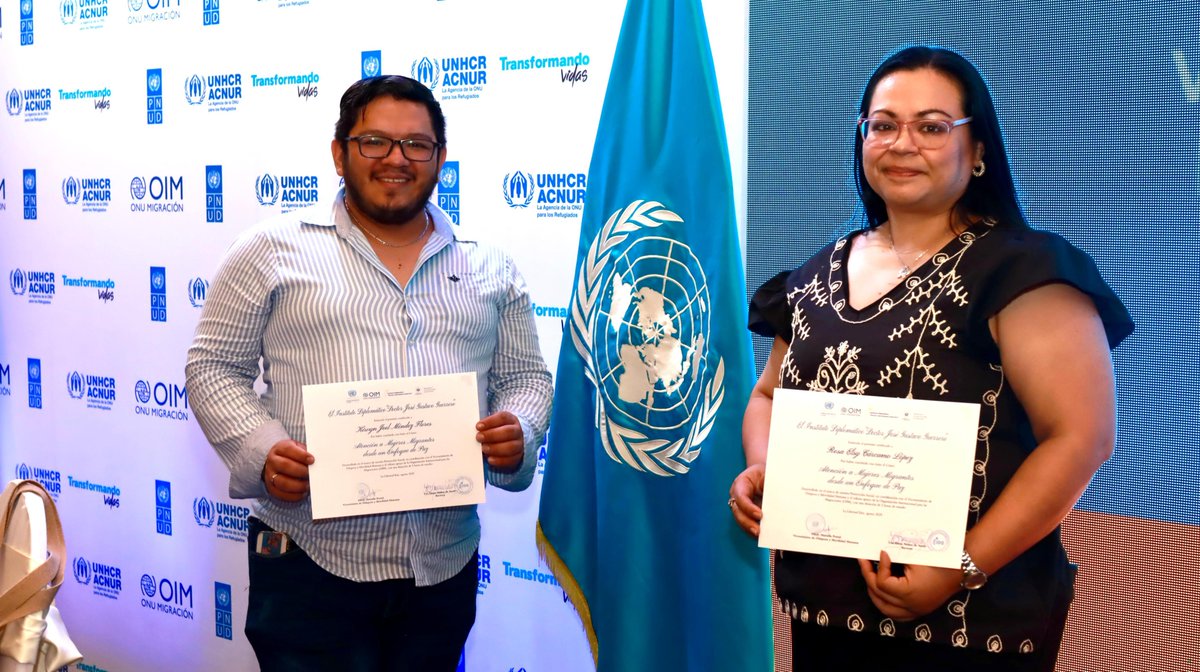 🙌🏼Hoy participé en la presentación de dos cursos autodirigidos —Atención a Mujeres Migrantes con enfoque de paz y Enfoque de Paz en la Movilidad Humana— desarrollados junto a <a href="/cancilleriasv/">Cancillería de El Salvador 🇸🇻</a> y el <a href="/InstDJGGuerrero/">Instituto Diplomático Doctor José Gustavo Guerrero</a>. Felicitaciones a la primera cohorte✨🎉