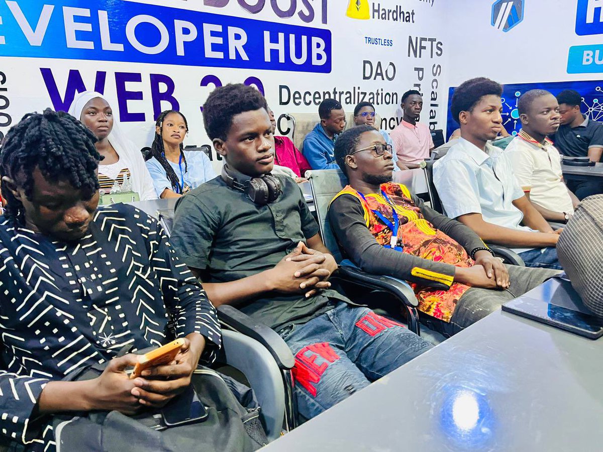 HackerBoost tweet media