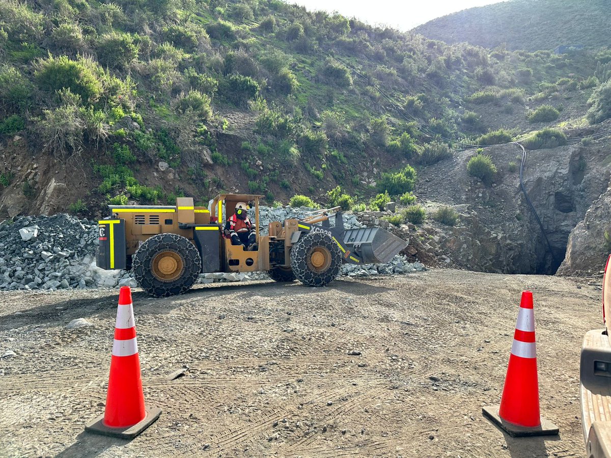 AltiplanoMetals's tweet image. We are seeing great progress underground at Santa Beatriz as we advance toward the IOCG vein. Stay tuned for further updates as development continues.

#APN #SantaBeatriz #Mining  #IronOxide #Copper #Gold