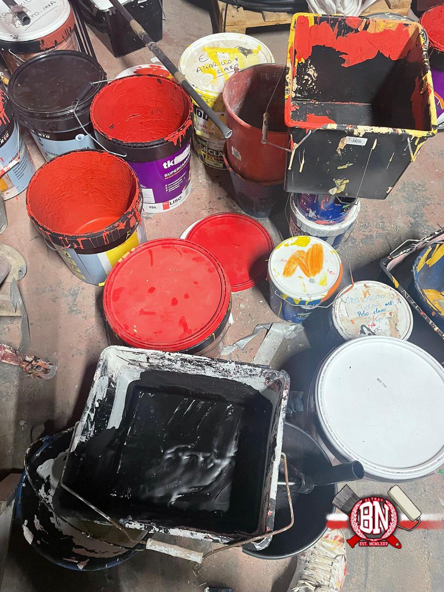 BrigadaTifo's tweet image. Aflojar ahora? Desfallecer?

En cada cosido, en cada brochazo, en cada idea, dejaremos todo lo que esté en nuestras manos por nuestro Sevilla Fútbol Club.

¡VAMOS PALANTE CHICOS DE NERVIÓN!