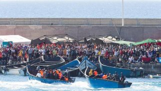 epesimo's tweet image. Sectario @XabierFortes, no somos las VÍCTIMAS d la invasión d #ilegales los q "tenemos q aprender d la muerte d #Aylan", sino los Estados en los q embarcan y las familias q los arriesgan

#ElCascabel2S #LaMiradaCrítica3S #LaNoche24h #LaHora3S #EnBocaDeTodos3S #TardeAR3S