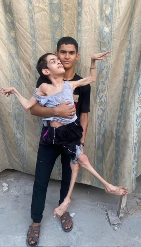 If you’re scrolling, PLEASE leave a dot.