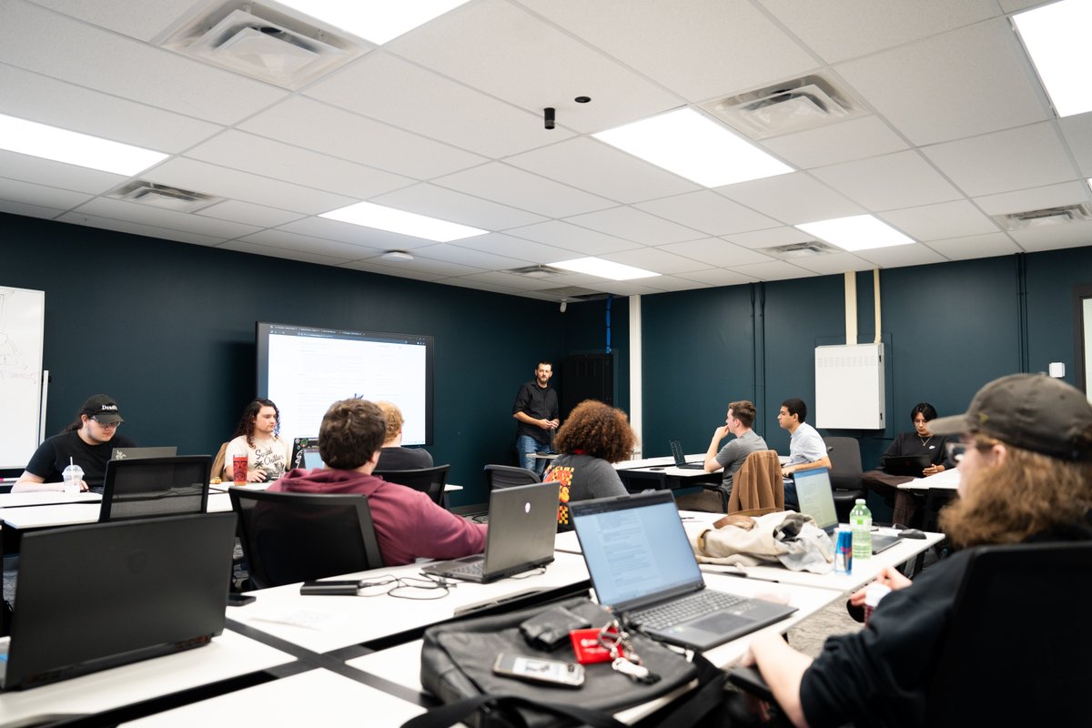 CanadoreCollege's tweet image. There’s nothing quite like the excitement of Day 1 of the Fall Semester, filled with everything from morning coffees to engaging orientation sessions! 

#FallSemester