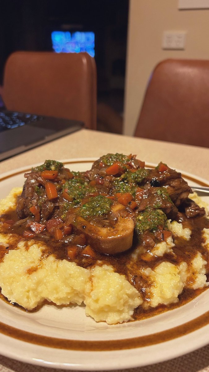 awnthego's tweet image. Earning my keep