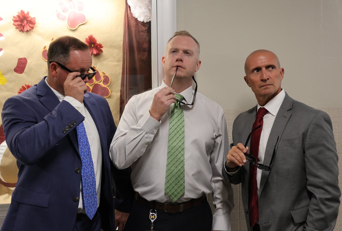 Thinking about the new school year like... 😎

#backtoschool2025