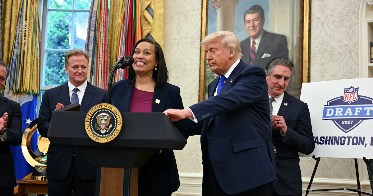 NewsWire_US's tweet image. D.C. Mayor Muriel Bowser welcomes federal law enforcement presence indefinitely — WaPo