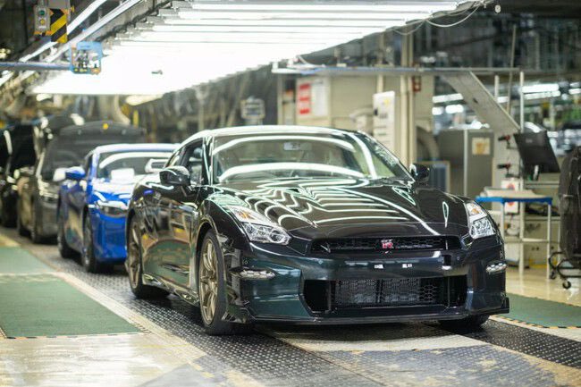 ¿Sabías que? 

#Nissan finalizó la producción del R35 GT-R tras 18 años, con 48,000 unidades fabricadas con motor ensamblado a mano por los artesanos “Takumi”, la marca confirmó que el nombre GT-R regresará en el futuro, aunque sin detalles concretos por ahora.
<a href="/Nissan_mx/">Nissan México</a> #News