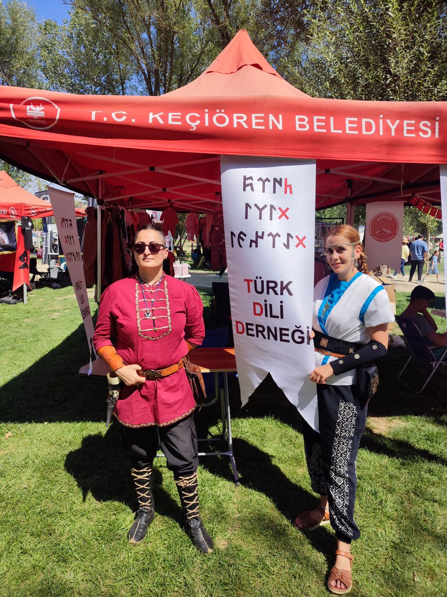 Ahiretlik sadıçım ile Macaristan'dan Kastamonu'ya Türk dünyası için bir çok etkinlikte yer aldıktan sonra ilk defa Türkiye içinde çok güzel bulduğumuz bir etkinlikte yer aldık. 🐺 <a href="/TurkKulturKampi/">Türk Kültür Kampı</a>
<a href="/TTAgrup/">TTA Grup</a>
Tengri Türk Töre Turan
Hajrá Turán