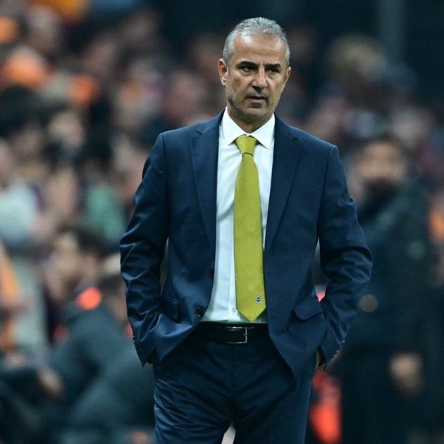 2.5 sezonda ;

✅️90 lig maçı sadece 6 yenilgi.

✅️12 derbi maçı 9 galibiyet.

✅️Avrupada çeyrek final.

Hocam olmaz be  Stutgart’ı 9. yapan Hoeneß olur ama sen olmazsın.!!

Çünkü senin adın HACI İSMAİL KARTAL.!
#ismailkartalıistiyoruz